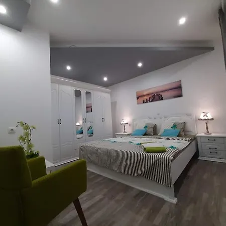 Apartment Anna Ražanac