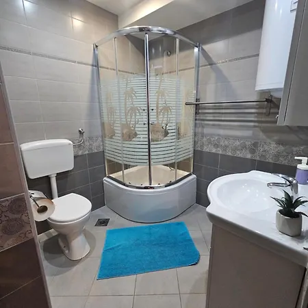 Anna Apartman